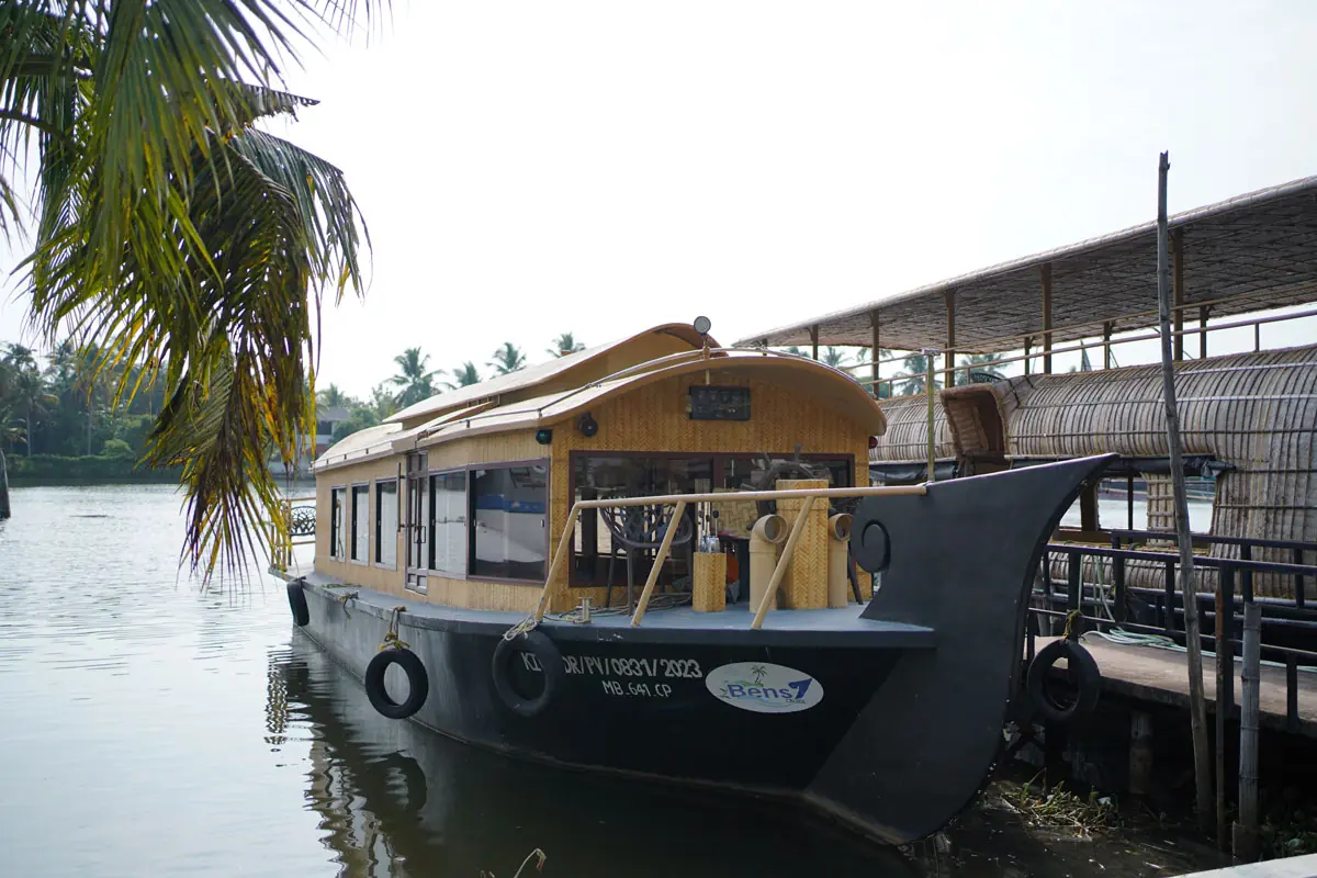 Kerala backwater boating near Kochi